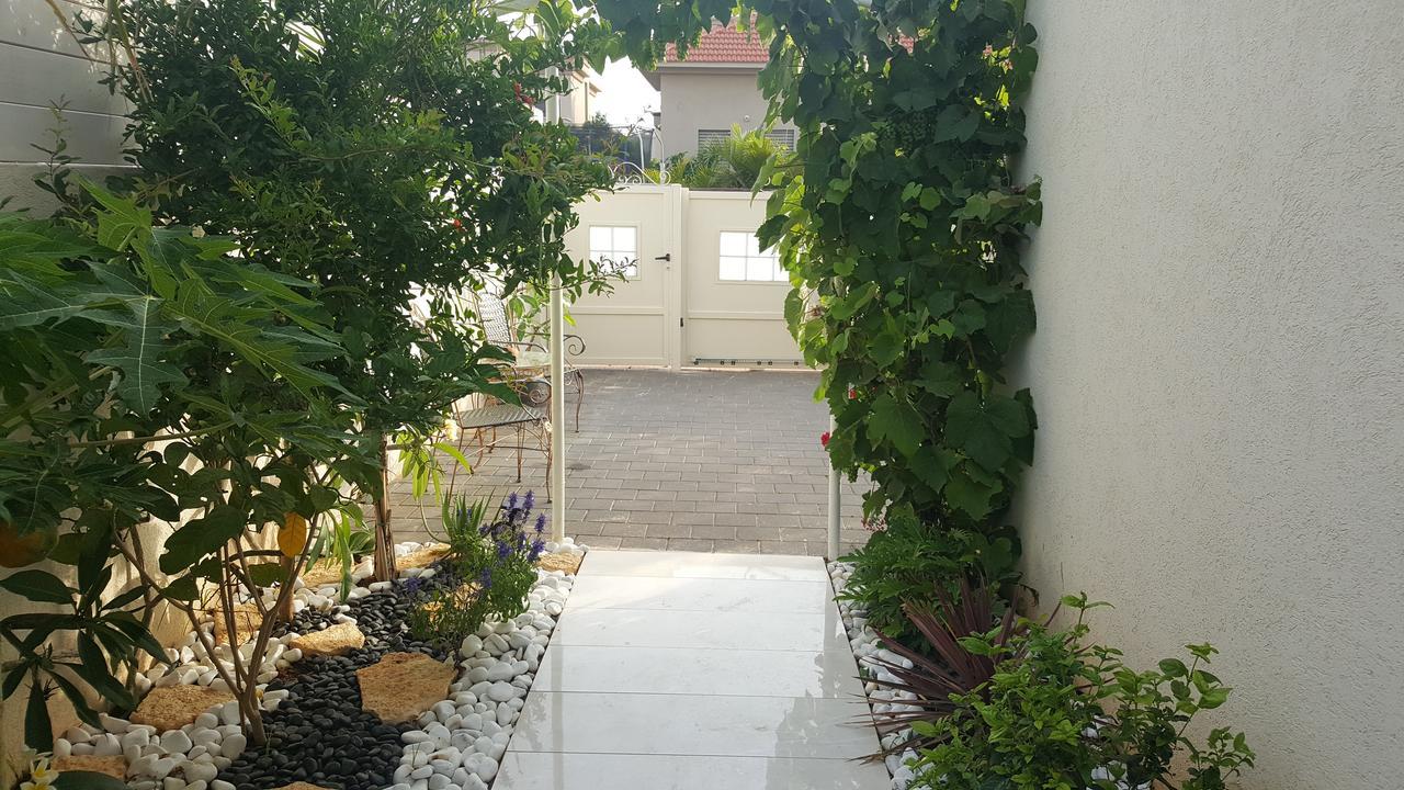 Regina'S Place Or Akiva Εξωτερικό φωτογραφία