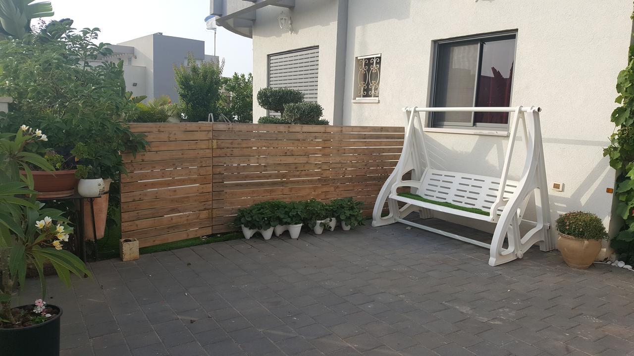 Regina'S Place Or Akiva Εξωτερικό φωτογραφία