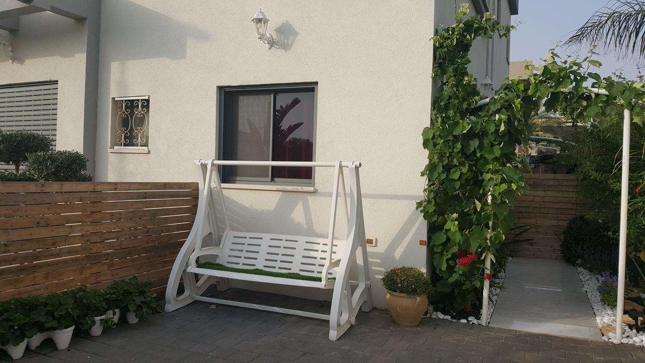 Regina'S Place Or Akiva Εξωτερικό φωτογραφία